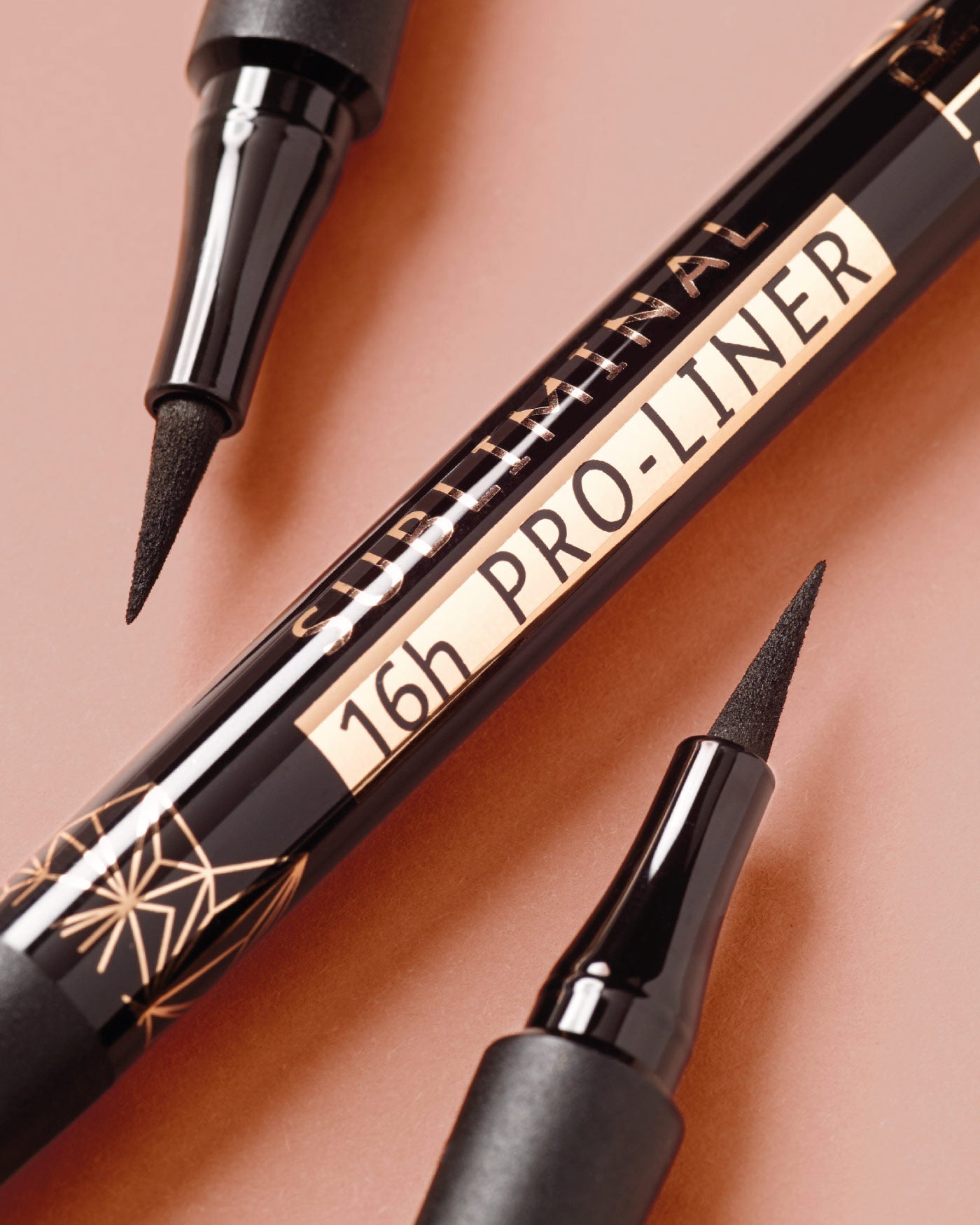Astra Subliminal Pro-Liner — eyeliner nero finish mat