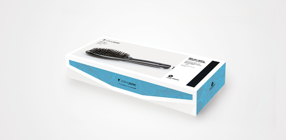 Confezione della spazzola lisciante Perfect Beauty Striking Ionic Pro