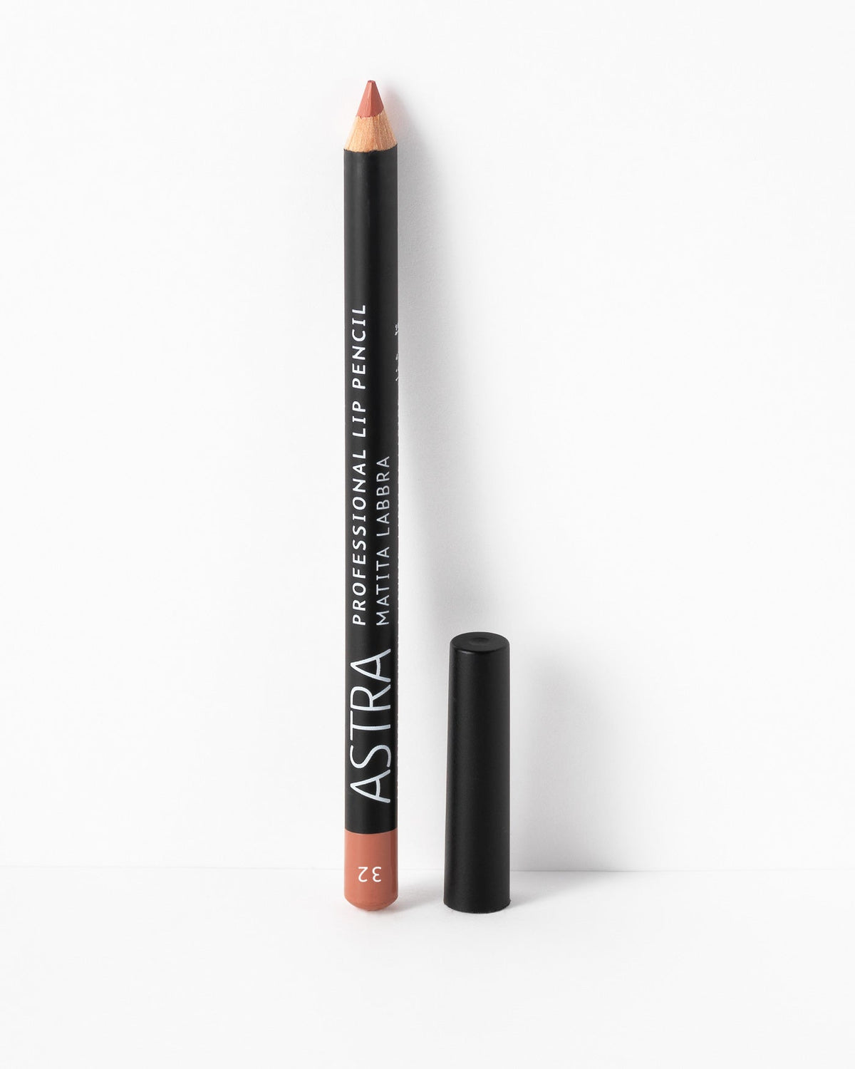 Astra Professional Lip Pencil — matita labbra, 12 tonalità
