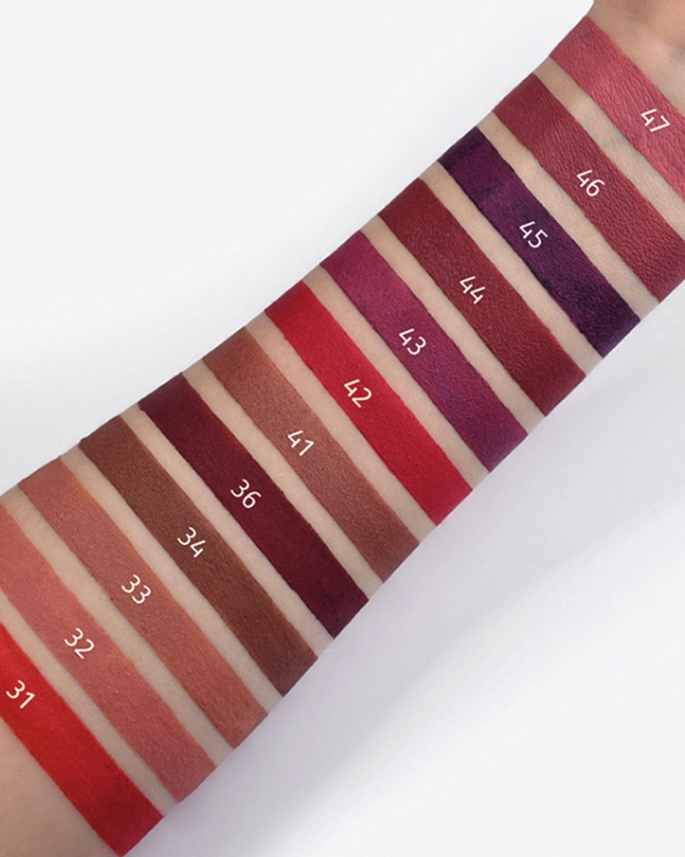 Astra Professional Lip Pencil — matita labbra, 12 tonalità