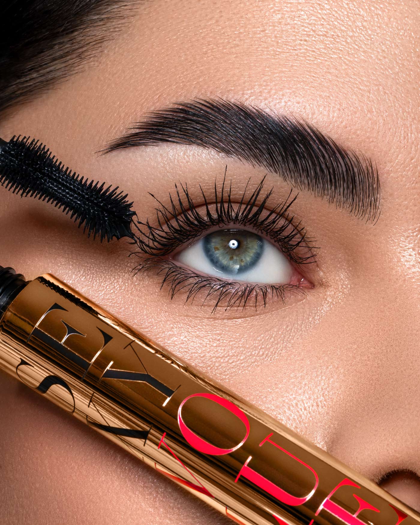 Astra Sexy Volume — mascara super volumizzante