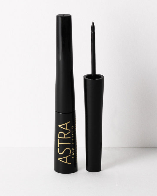 Astra Ink Liner — eyeliner in feltro nero opaco