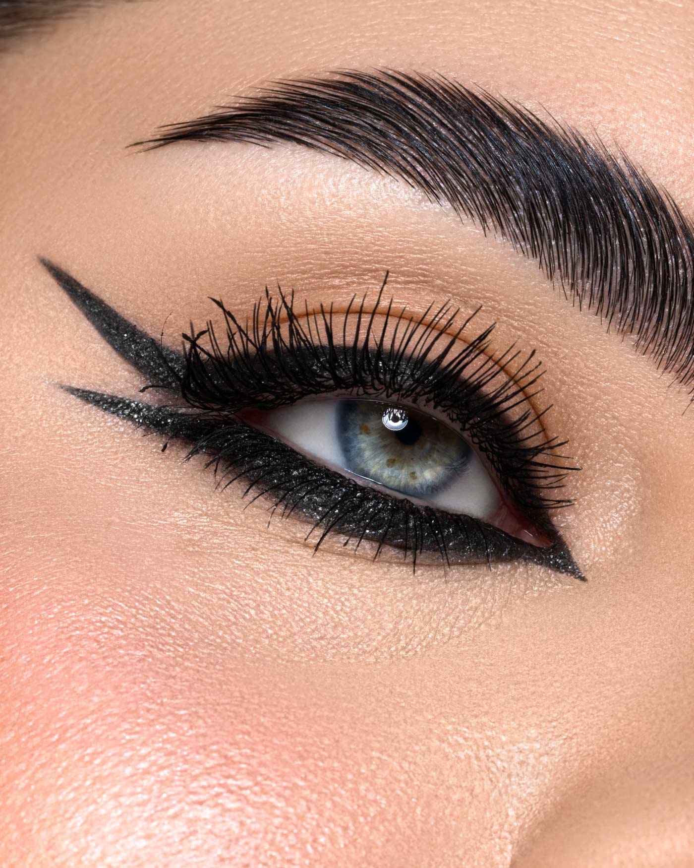 Astra Black Glitter — matita occhi nera glitterata