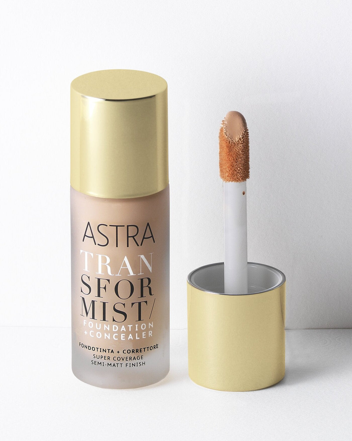 Astra Transformist — fondotinta e correttore in uno