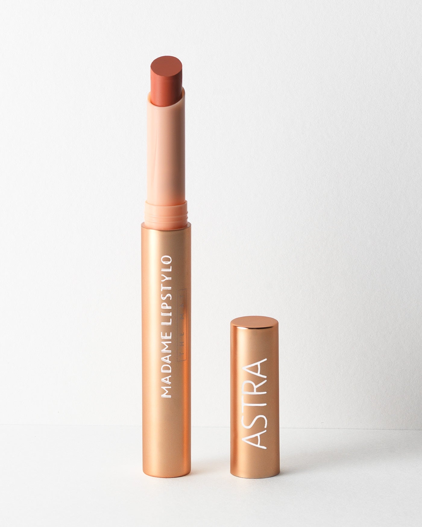 Astra Madame Lipstylo The Mat — rossetto stylo opaco