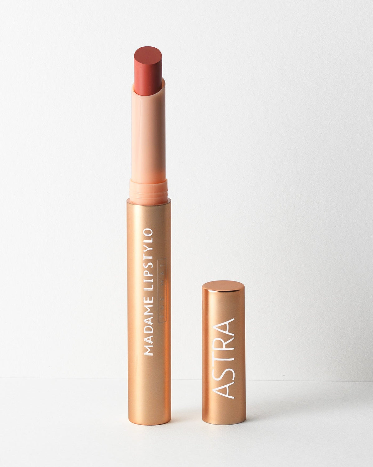 Astra Madame Lipstylo The Mat — rossetto stylo opaco