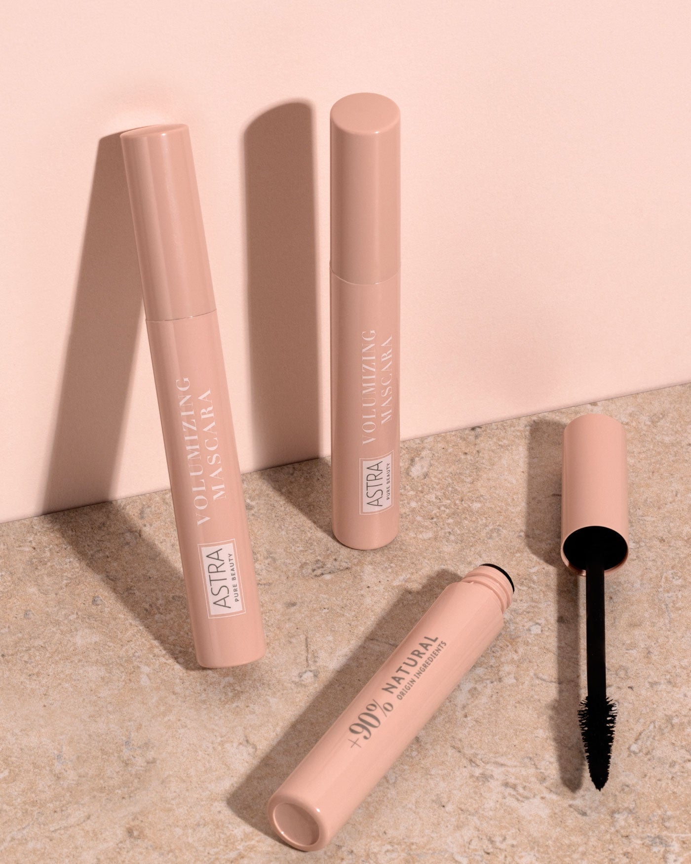 Astra Pure Beauty — mascara volumizzante nero