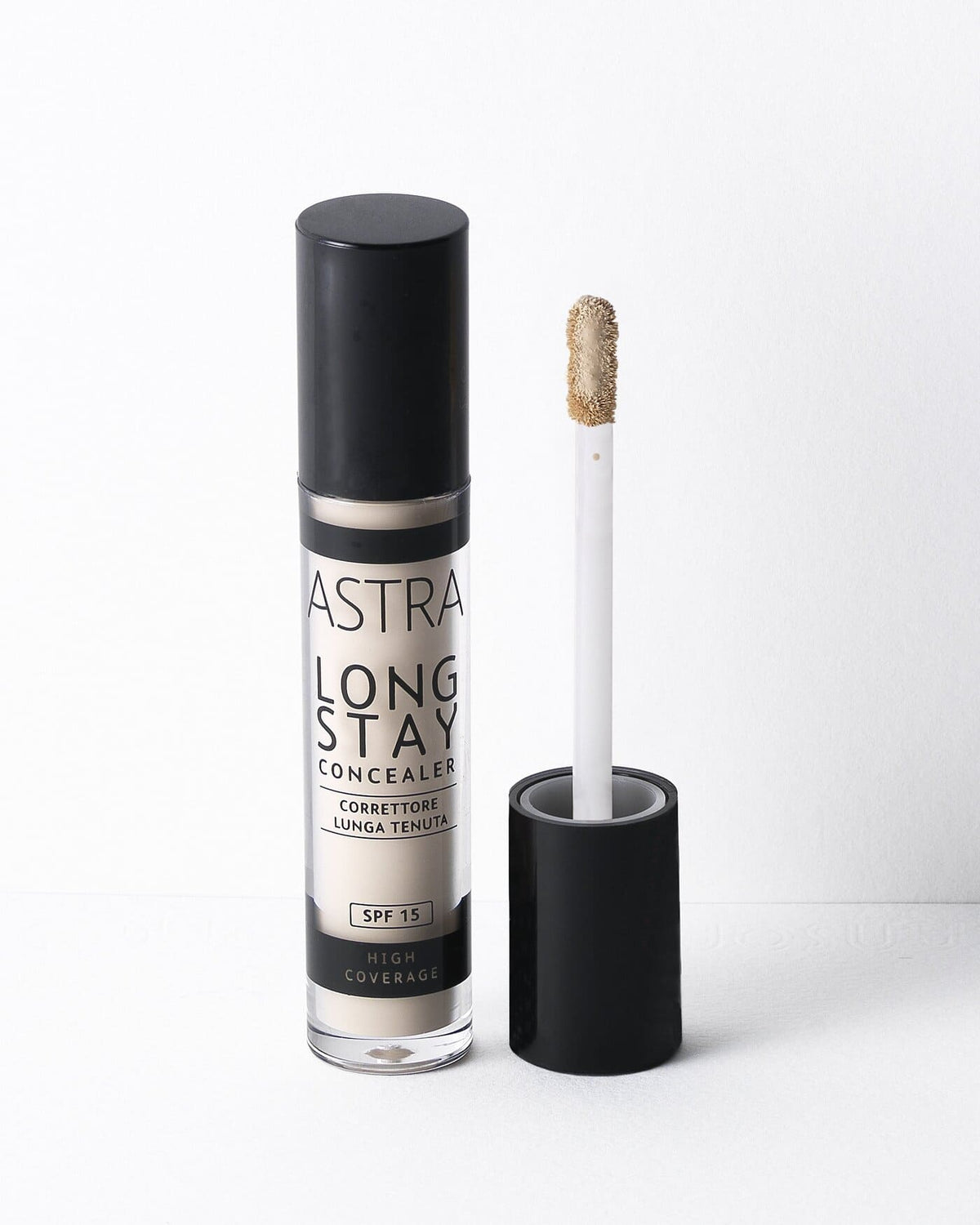Astra Long Stay Concealer — correttore in stick cremoso
