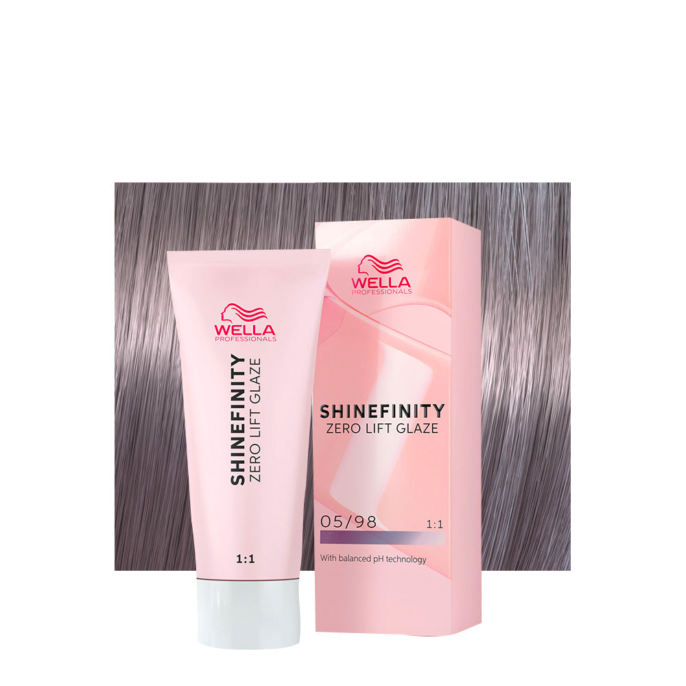 Wella Shinefinity Color Glaze 05/98 castano chiaro cendré perla — tubo 60 ml e ciocca colorata