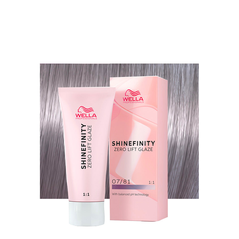 Wella Shinefinity Color Glaze 07/81 biondo medio perla cenere — tubo 60 ml e ciocca colorata