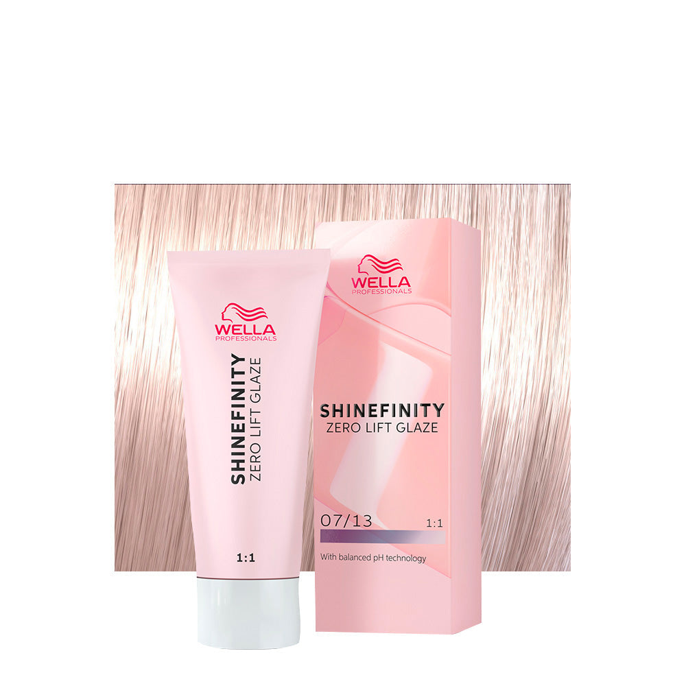 Wella Shinefinity Color Glaze 07/13 biondo medio cenere dorato — tubo 60 ml e ciocca colorata