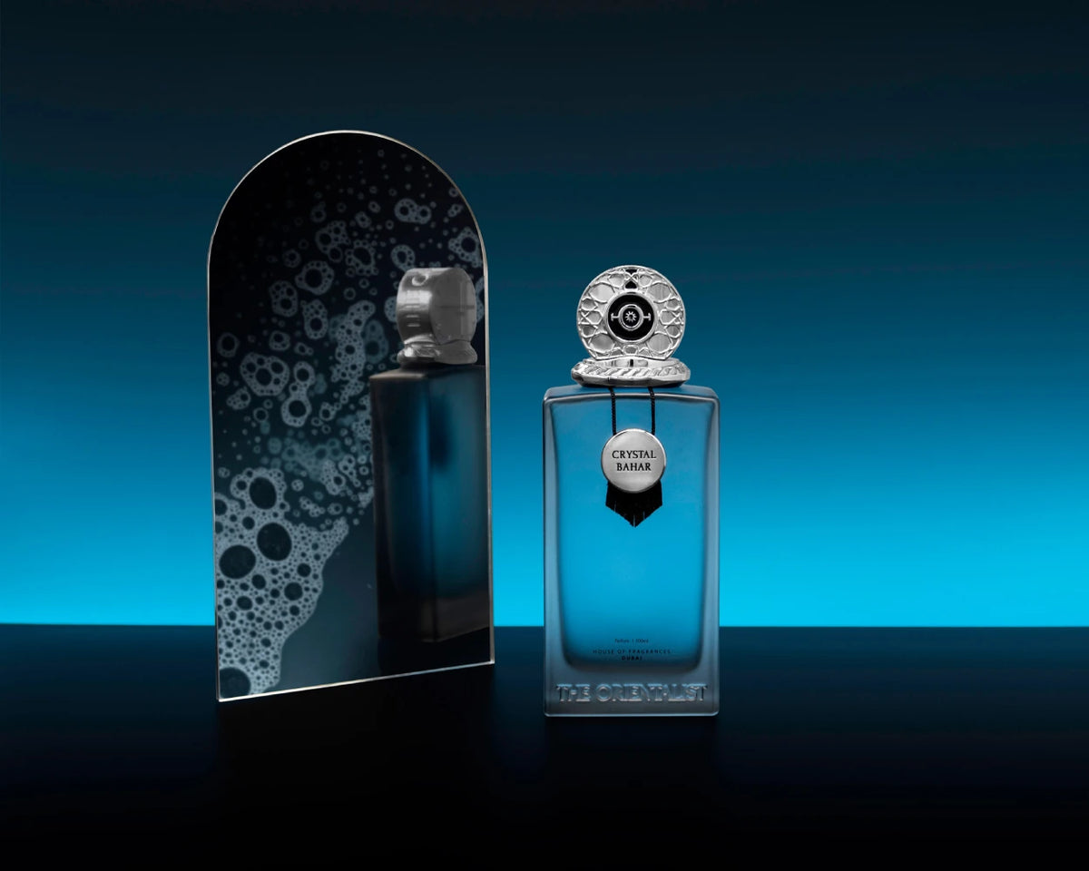 Crystal Bahar di The Orientalist, flacone in atmosfera